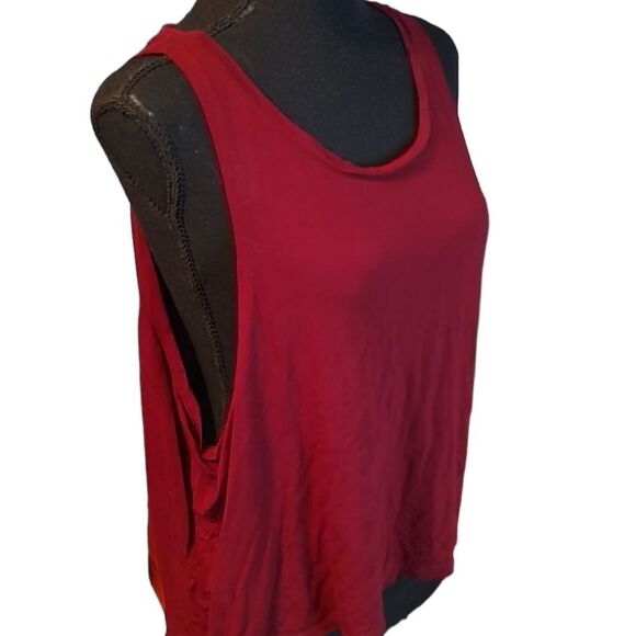 Burgundy Workout Muscle Tank - Picture 2 of 4